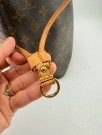 Louis Vuitton Neverfull MM thumbnail