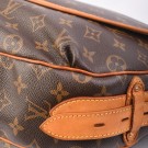 LOUIS VUITTON TULUM (2006) – ELEGANT OG PRAKTISK HVERDAGSVEKSE thumbnail