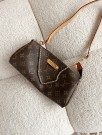 Louis Vuitton Eva Clutch thumbnail