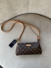 Louis Vuitton Eva Clutch thumbnail