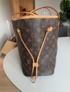 Louis Vuitton Neverfull thumbnail