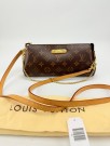 Louis Vuitton Eva Clutch  thumbnail