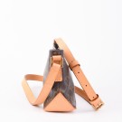 LOUIS VUITTON TROTTEUR (2003) – SLANK OG TIDLØS CROSSBODY thumbnail