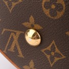 LOUIS VUITTON NEO BUCKET RUBIS (2007) – MODERNE VRI PÅ EN KLASSIKER thumbnail