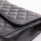 Chanel Double Flap Jumbo (2005) – ikonisk veske i sort caviar thumbnail