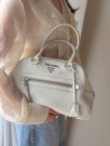 Prada Vitello Phenix Bowling Bag (2000) – klassisk veske i Talco skinn thumbnail
