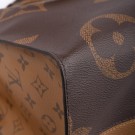 Louis Vuitton On The Go GM thumbnail