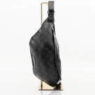 Louis Vuitton Discovery Bumbag (2019) – ikonisk belteveske i sort Monogram thumbnail