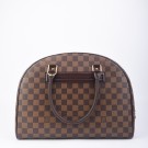 Louis Vuitton Nolita – Strukturert og elegant fra 2007 thumbnail