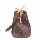 Louis Vuitton Montaigne (2010) – elegant veske i Monogram thumbnail