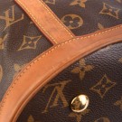 LOUIS VUITTON NEO BUCKET RUBIS (2007) – MODERNE VRI PÅ EN KLASSIKER thumbnail