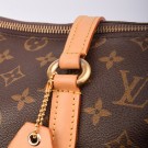 Louis Vuitton Totally thumbnail