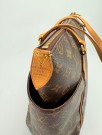 Louis Vuitton Totally MM thumbnail