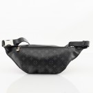 Louis Vuitton Discovery Bumbag (2019) – ikonisk belteveske i sort Monogram thumbnail