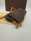 Louis Vuitton Favorite PM thumbnail