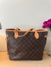 Louis Vuitton Neverfull MM thumbnail