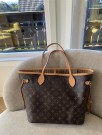 Louis Vuitton Neverfull MM thumbnail