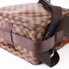LOUIS VUITTON NAVIGLIO (2004) – PRAKTISK OG MODERNE CROSSBODY thumbnail