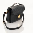 Louis Vuitton Pochette Métis (2017) – ikonisk veske i sort Monogram thumbnail