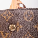 Louis Vuitton Montaigne (2010) – elegant veske i Monogram thumbnail