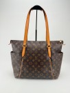 Louis Vuitton Totally MM thumbnail