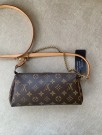 Louis Vuitton Eva Clutch thumbnail
