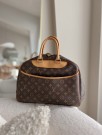 Louis Vuitton Deauville thumbnail