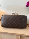 Louis Vuitton Neverfull MM thumbnail