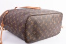 Louis Vuitton Neverfull MM thumbnail