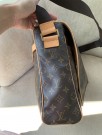 Louis Vuitton Messenger Bag thumbnail