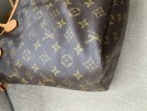 Louis Vuitton Neverfull MM thumbnail
