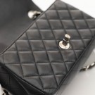 Chanel Mini (2020) – ikonisk veske i sort lammeskinn thumbnail