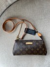 Louis Vuitton Eva Clutch thumbnail