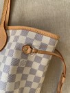 Louis Vuitton Neverfull MM thumbnail