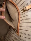 Louis Vuitton Neverfull MM thumbnail