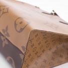 Louis Vuitton Onthego GM (2021) – ikonisk tote i Reverse Monogram thumbnail