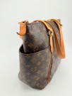 Louis Vuitton Totally MM thumbnail