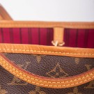 Louis Vuitton Neverfull MM (2015) – ikonisk tote i Monogram canvas thumbnail