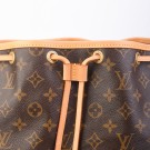 LOUIS VUITTON NOÉ GM  – KLASSISK OG ROMSLIG BØTTEVESKE thumbnail