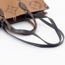 Louis Vuitton Onthego GM (2021) – ikonisk tote i Reverse Monogram thumbnail