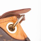 Louis Vuitton Galliera (2009) – elegant hobo i Monogram canvas thumbnail
