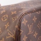Louis Vuitton Neverfull MM (2015) – ikonisk tote i Monogram canvas thumbnail