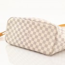 Louis Vuitton Neverfull MM (2010) – ikonisk tote i Damier Azur thumbnail