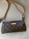 Louis Vuitton Eva Clutch thumbnail