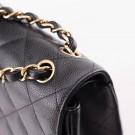 Chanel Double Flap Jumbo (2005) – ikonisk veske i sort caviar thumbnail