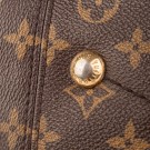 Louis Vuitton Artsy (2011) – ikonisk hobo i Monogram canvas thumbnail