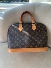 Louis Vuitton Alma thumbnail