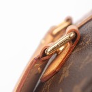 Louis Vuitton Retiro (2011) – elegant veske i Monogram thumbnail