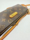 Louis Vuitton Eva Clutch  thumbnail