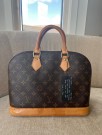 Louis Vuitton Alma thumbnail